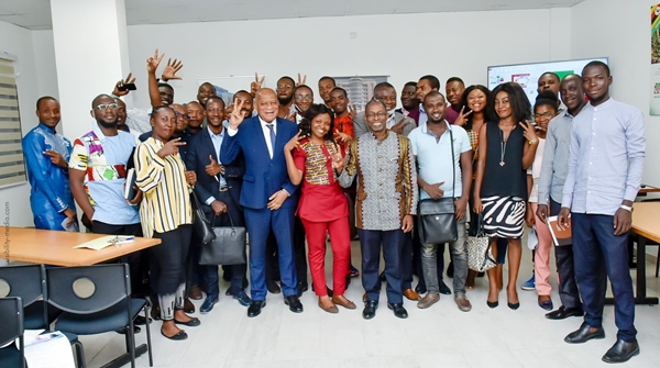 Classe di imprenditori dell'MBA in Camerun al termine del Business Model Design Boot Camp 